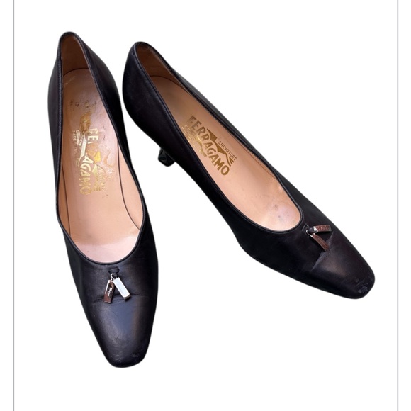 Salvatore Ferragamo Shoes - Vintage Salvatore Ferragamo Black Leather Heels Pumps Metallic heel 9 1/2 2A